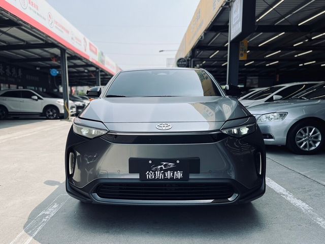 TOYOTA豐田 BZ4X  第5張相片