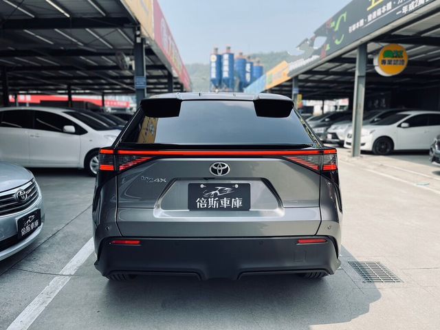 TOYOTA豐田 BZ4X  第11張相片