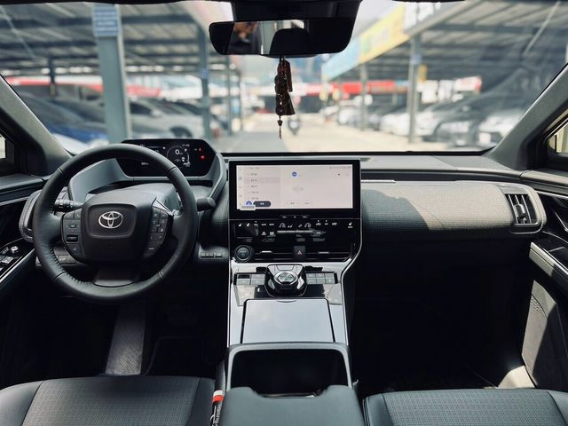 TOYOTA豐田 BZ4X  第17張相片