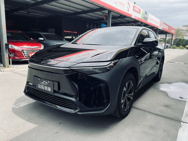 TOYOTA豐田 BZ4X  第2張相片