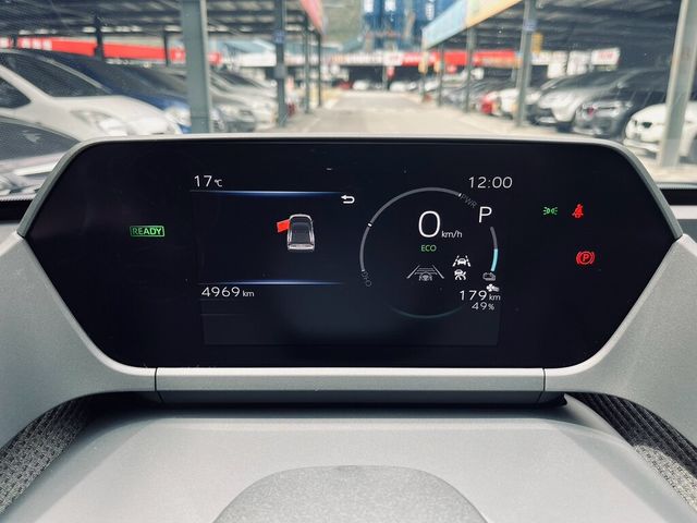TOYOTA豐田 BZ4X  第11張相片
