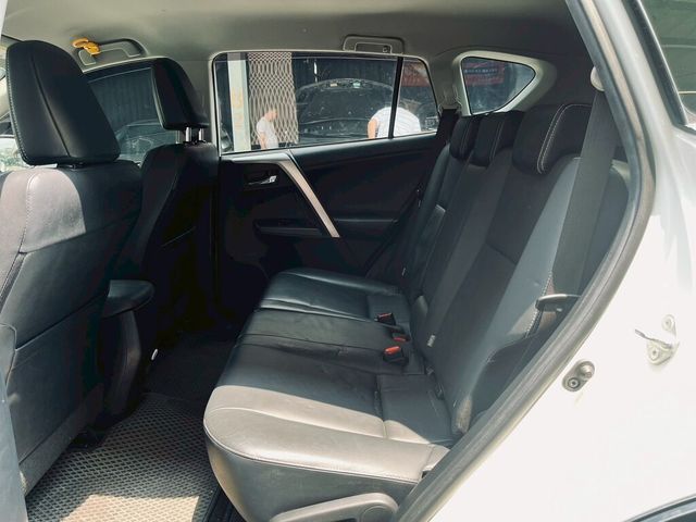 TOYOTA豐田 RAV4  第10張相片