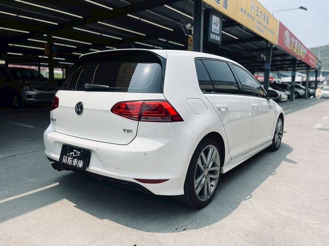 VOLKSWAGEN福斯 GOLF  第4張相片