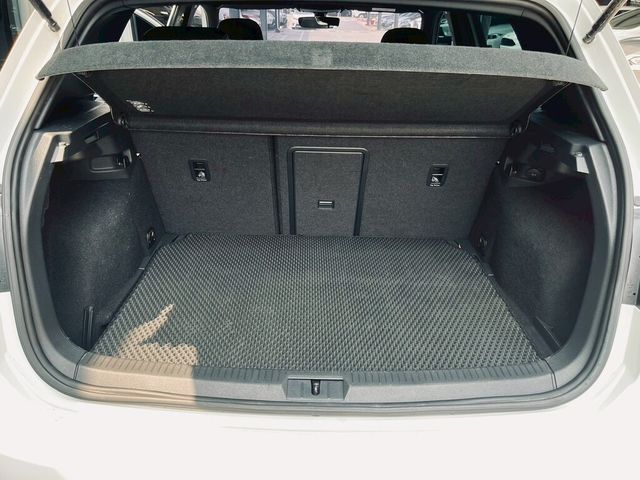 VOLKSWAGEN福斯 GOLF  第7張相片