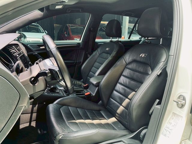 VOLKSWAGEN福斯 GOLF  第11張相片
