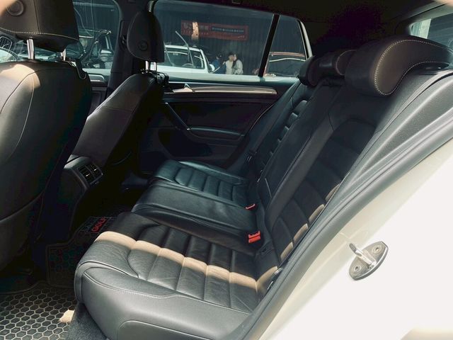 VOLKSWAGEN福斯 GOLF  第12張相片