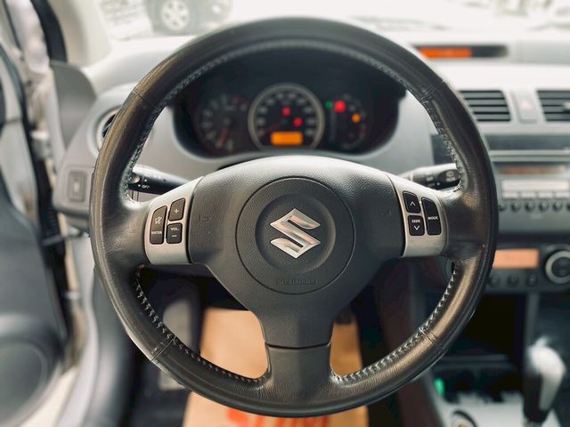 SUZUKI鈴木 SWIFT  第14張相片