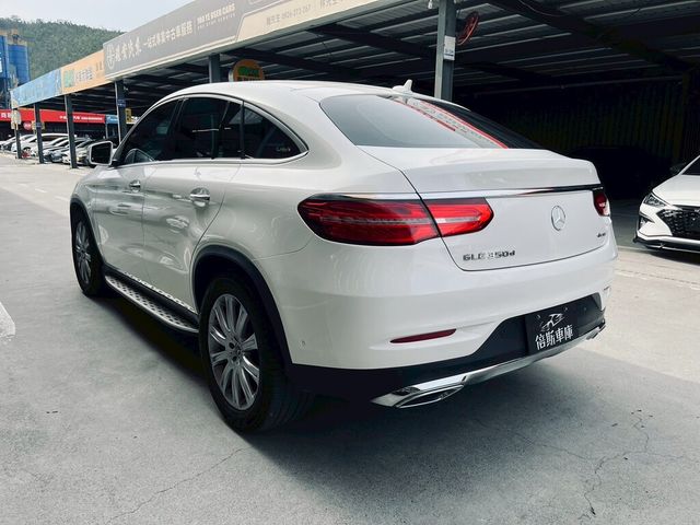 M-BENZ賓士 GLE COUPE  第4張相片