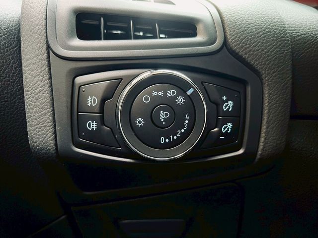 FORD福特 FOCUS  第17張相片