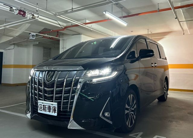 TOYOTA豐田 ALPHARD  第2張相片