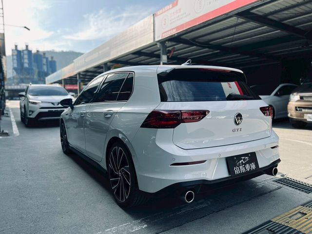 VOLKSWAGEN福斯 GOLF GTI  第4張相片