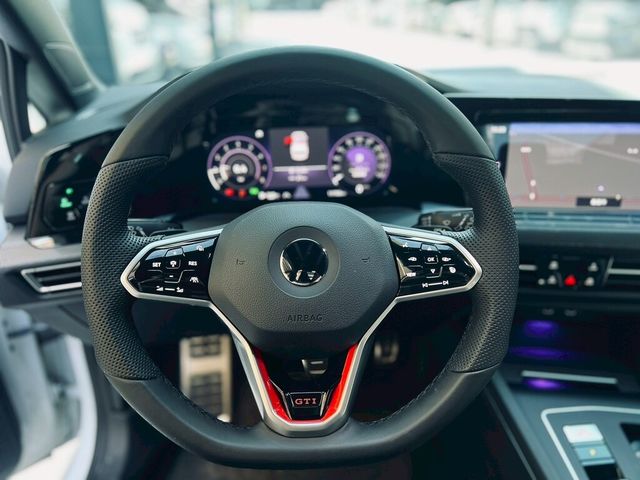 VOLKSWAGEN福斯 GOLF GTI  第11張相片