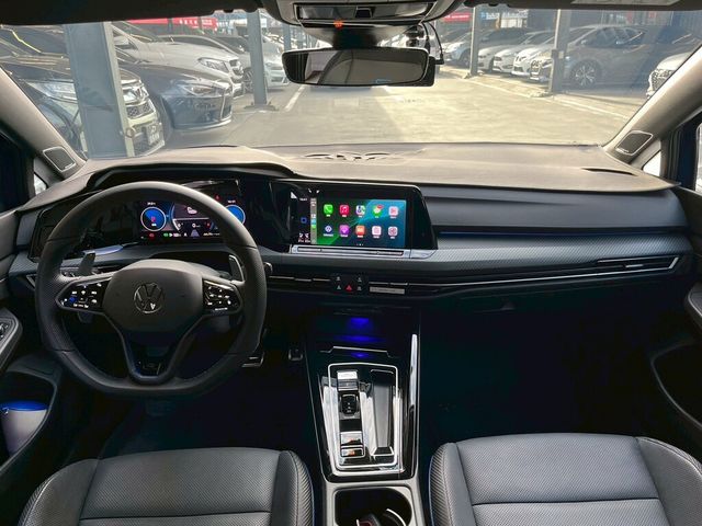 VOLKSWAGEN福斯 GOLF R  第8張相片