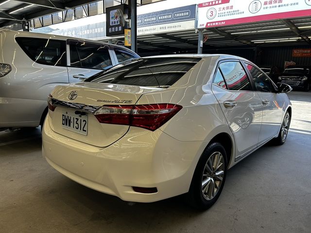 TOYOTA豐田 ALTIS  第6張相片