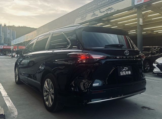 TOYOTA豐田 SIENNA  第4張相片