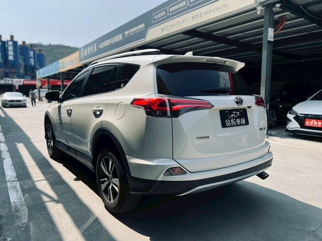 TOYOTA豐田 RAV4  第4張相片