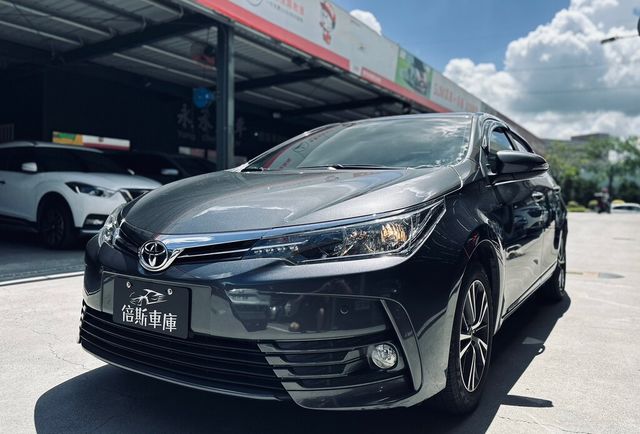 TOYOTA豐田 ALTIS  第3張相片