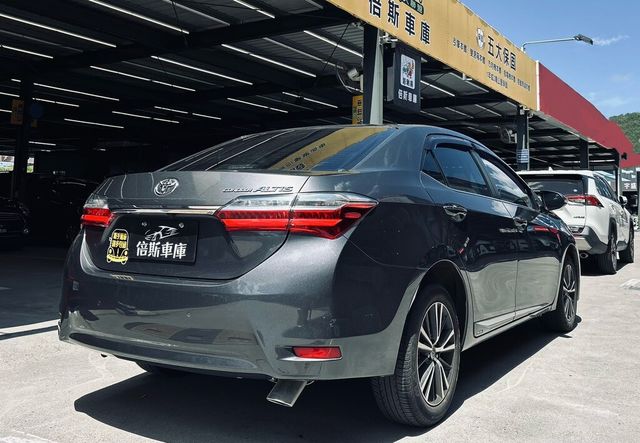 TOYOTA豐田 ALTIS  第4張相片