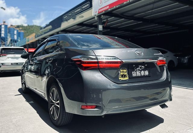 TOYOTA豐田 ALTIS  第6張相片
