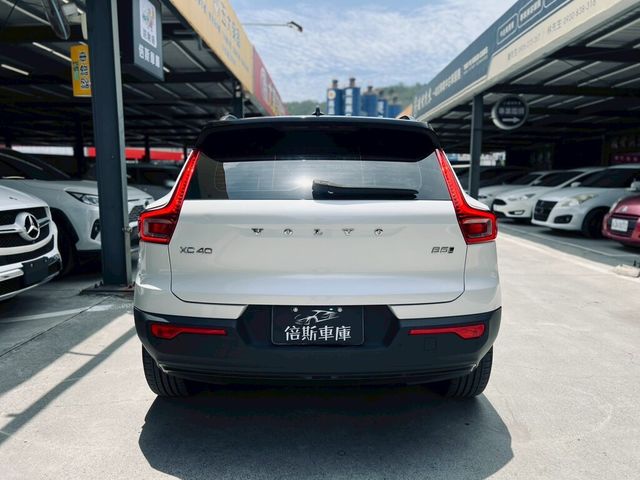 VOLVO富豪 XC40  第6張相片