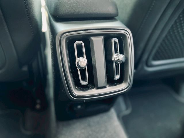 VOLVO富豪 XC40  第17張相片