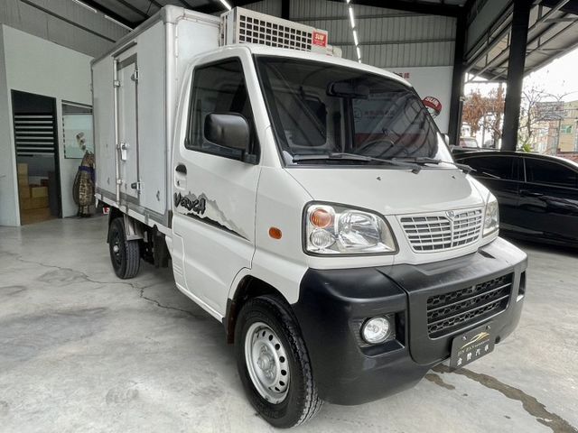 原版件 急速冷凍-5℃冷凍箱 里程僅10萬 倒車影像 內裝乾淨漂亮 無漏油 無待修~1.2稅金更省更賺錢!!可改車斗  第3張相片