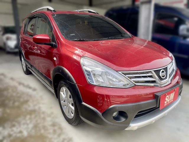 一手車 原廠保養 里程僅『7萬』 導航 倒車影像 車況內外如新~買到賺到!!  第4張相片