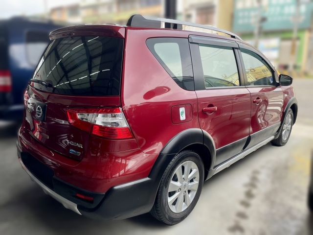 一手車 原廠保養 里程僅『7萬』 導航 倒車影像 車況內外如新~買到賺到!!  第5張相片