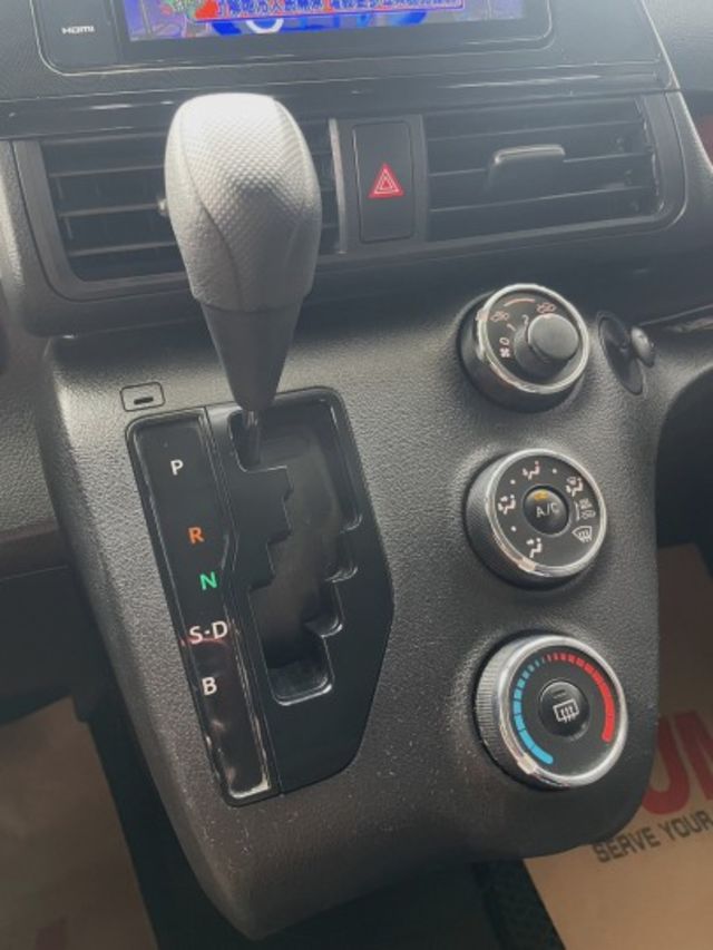 I-KEY 摸門 倒車影像 數位電視 車況內外如新~買到賺到!!可全貸~~!  第15張相片