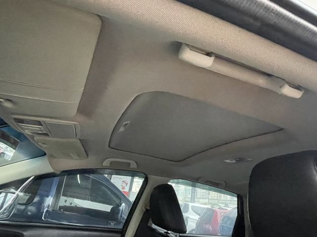 2.4L 頂級VTI-S 換檔撥片 天窗 自動感應HID頭燈 安卓機 循跡防滑 胎壓偵測 可全貸!  第3張相片