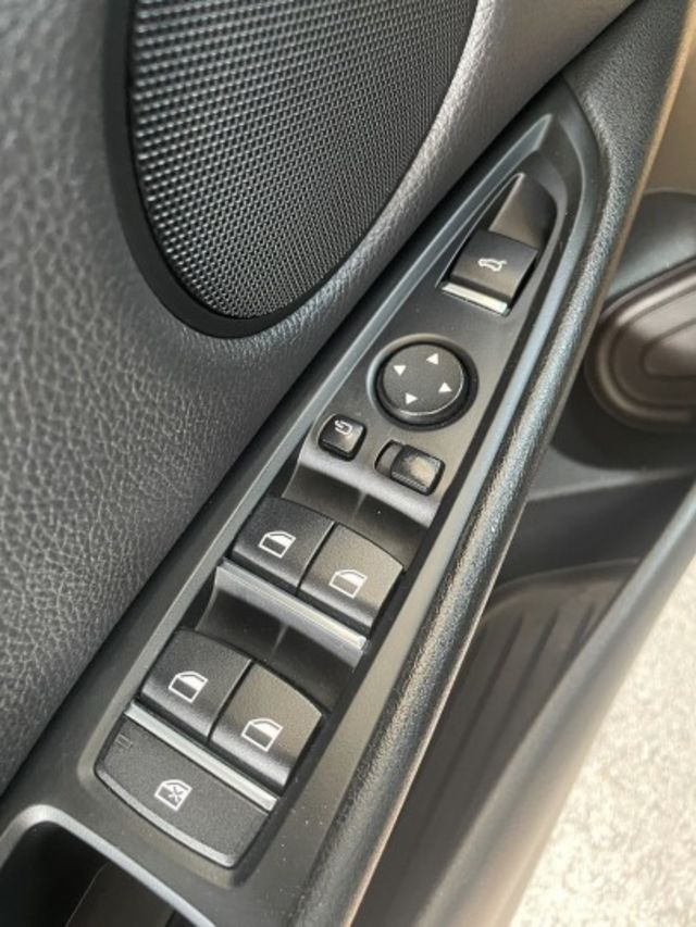 總代理 35i 306匹 一手優質董座座駕 抬頭顯示器 環景 電動尾門 數位儀表 I-KEY摸門 車況內外如新~買到賺到  第17張相片