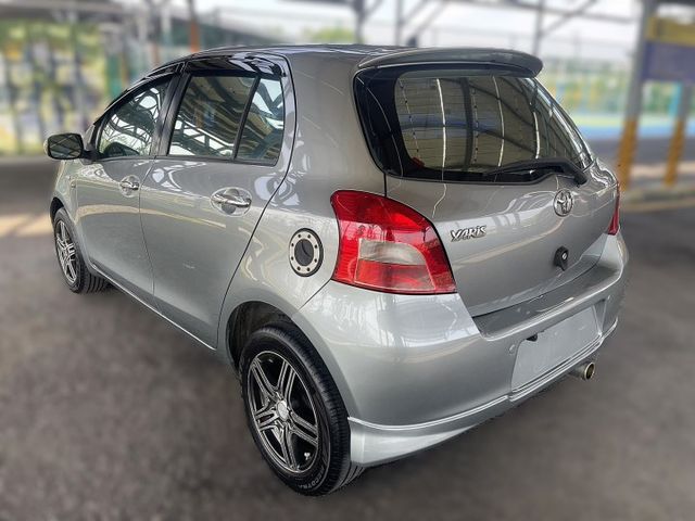 優質代步車 里程超少~雙安 車況內外如新~買到賺到!!  第4張相片
