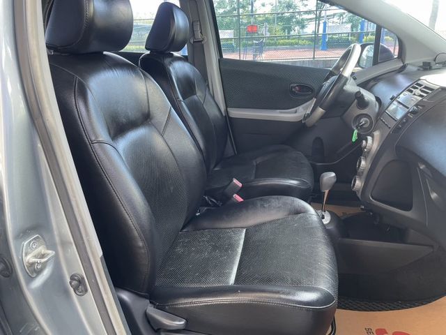 優質代步車 里程超少~雙安 車況內外如新~買到賺到!!  第10張相片