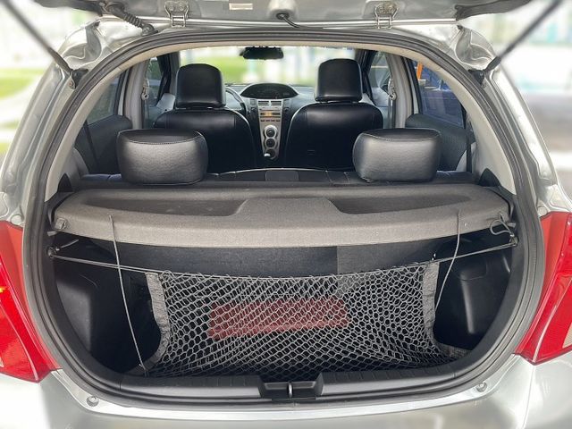 優質代步車 里程超少~雙安 車況內外如新~買到賺到!!  第13張相片