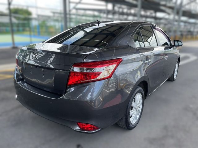 一手車 原廠保養 鋁圈 倒車顯影 前車雷達 導航 CarPlay 盲點偵測 車況內外如新~買到賺到!!  第6張相片