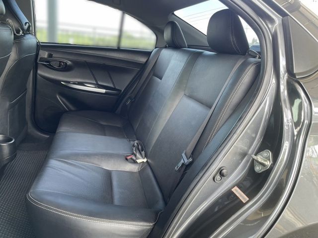 一手車 原廠保養 鋁圈 倒車顯影 前車雷達 導航 CarPlay 盲點偵測 車況內外如新~買到賺到!!  第9張相片
