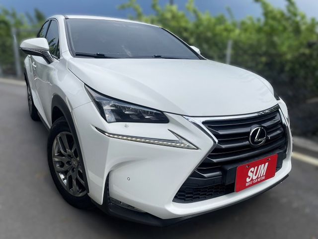 NX200t 原版件 雙電動冷熱通風椅 電動尾門 記憶椅 換檔撥片 I-KEY摸門 里程超少 內外如新~買到賺到!!  第3張相片