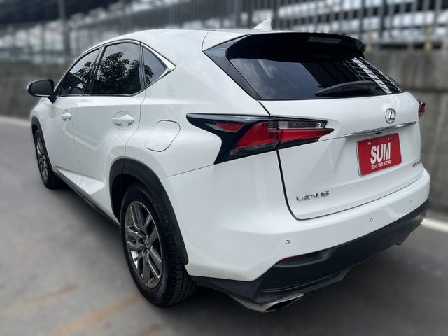 NX200t 原版件 雙電動冷熱通風椅 電動尾門 記憶椅 換檔撥片 I-KEY摸門 里程超少 內外如新~買到賺到!!  第4張相片