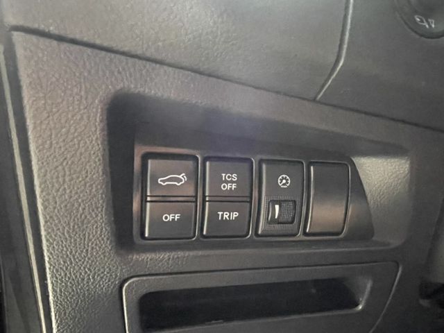 ECO Hyper 電尾門 定速 換檔撥片 天窗 環景 換檔撥片 里程超少 車況內外如新~買到賺到!!  第9張相片