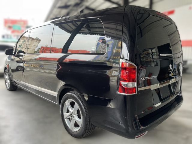 正17年 Vito 9人座 定速 安卓機 電折後視鏡 倒車影像 可全貸 買到賺到  第4張相片