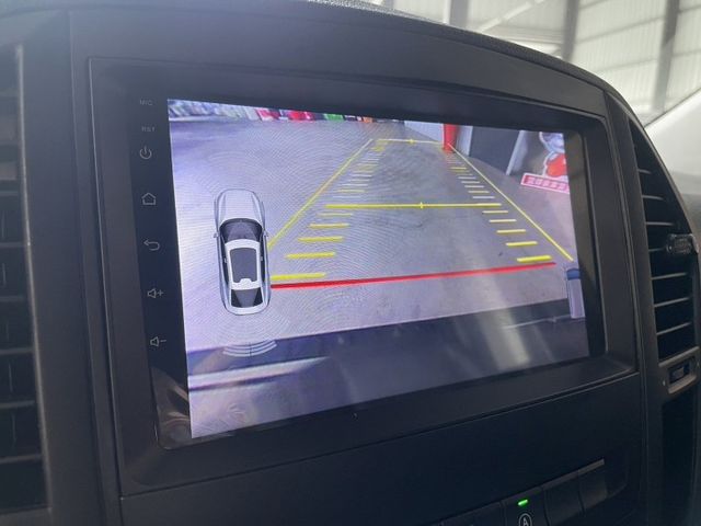 正17年 Vito 9人座 定速 安卓機 電折後視鏡 倒車影像 可全貸 買到賺到  第12張相片