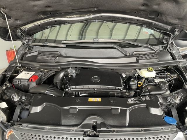 正17年 Vito 9人座 定速 安卓機 電折後視鏡 倒車影像 可全貸 買到賺到  第18張相片