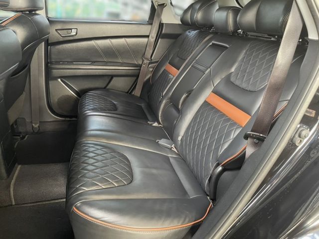 ECO Hyper 電尾門 定速 換檔撥片 天窗 環景 換檔撥片 里程超少 車況內外如新~買到賺到!!  第10張相片