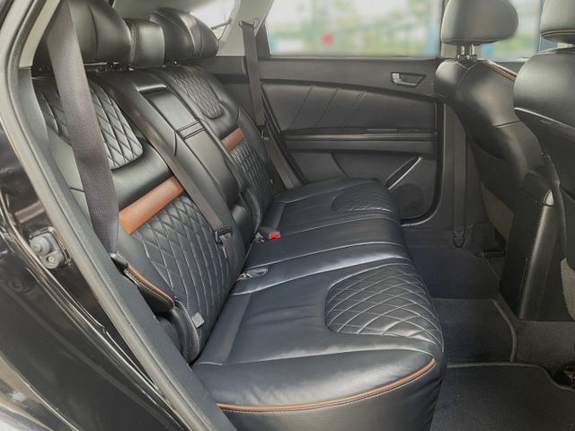 ECO Hyper 電尾門 定速 換檔撥片 天窗 環景 換檔撥片 里程超少 車況內外如新~買到賺到!!  第11張相片