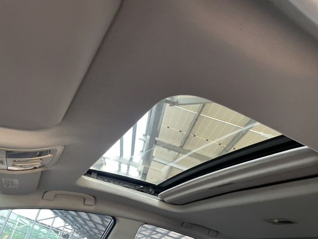 ECO Hyper 電尾門 定速 換檔撥片 天窗 環景 換檔撥片 里程超少 車況內外如新~買到賺到!!  第19張相片