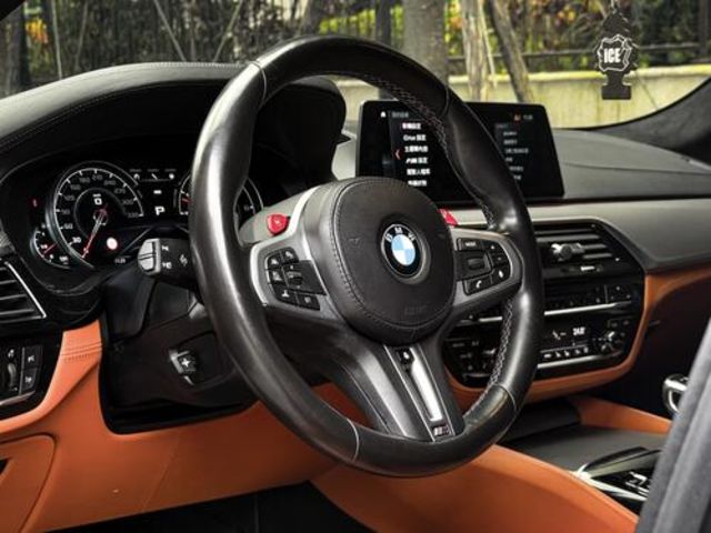 BMW寶馬 M5  第5張相片