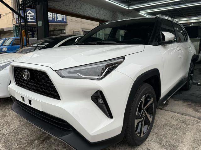 TOYOTA豐田 YARIS CROSSOVE  第1張相片