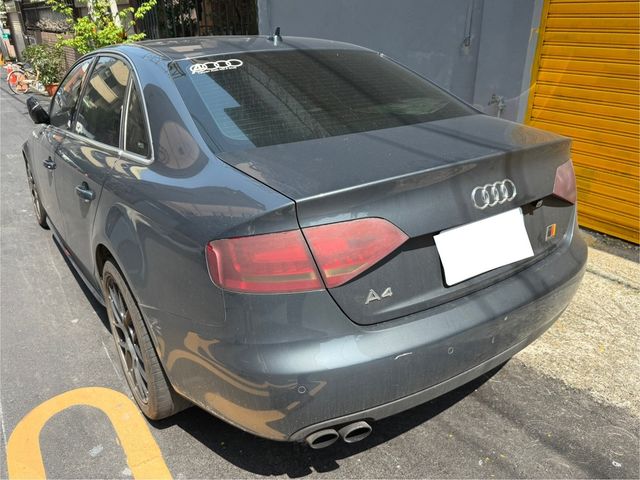 AUDI奧迪 A4  第4張相片