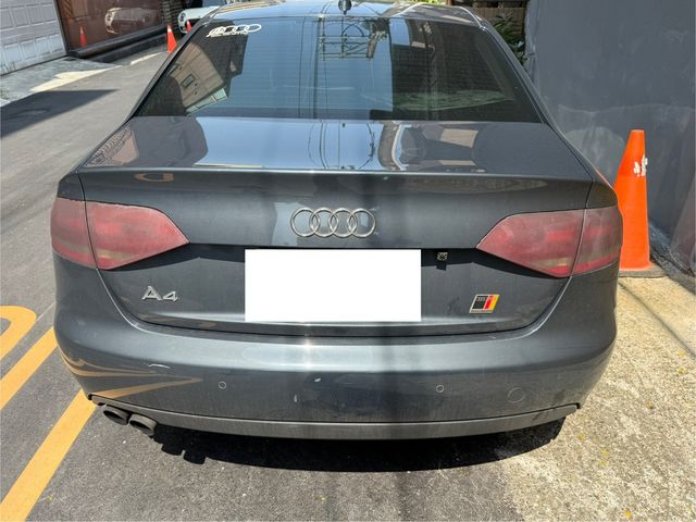 AUDI奧迪 A4  第5張相片