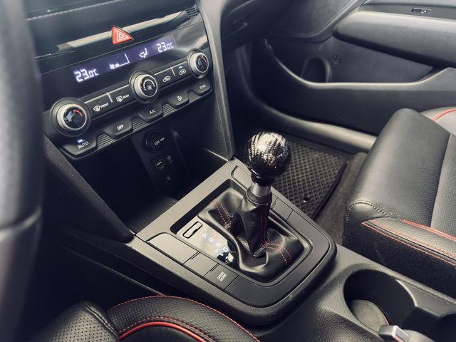 HYUNDAI現代 ELANTRA  第9張相片